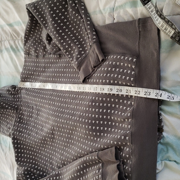 Beautiful Giant Peace & Money Hoodie Size M - Picture 9 of 13